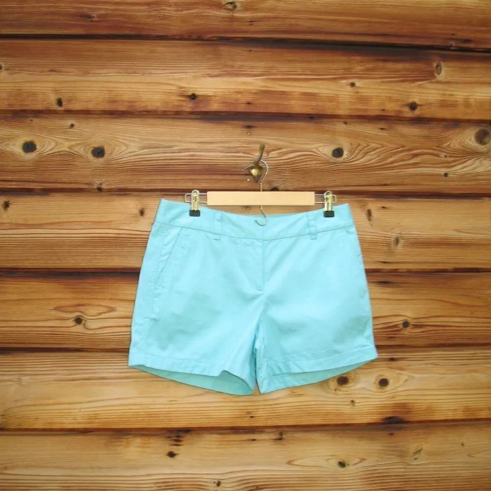 Vineyard Vines Mid Rise  Chino Shorts